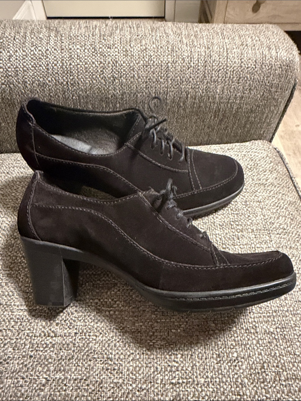 Clarks Bendables Black Suede Lace-Up Oxford Block Heels Vintage Inspired Size 8